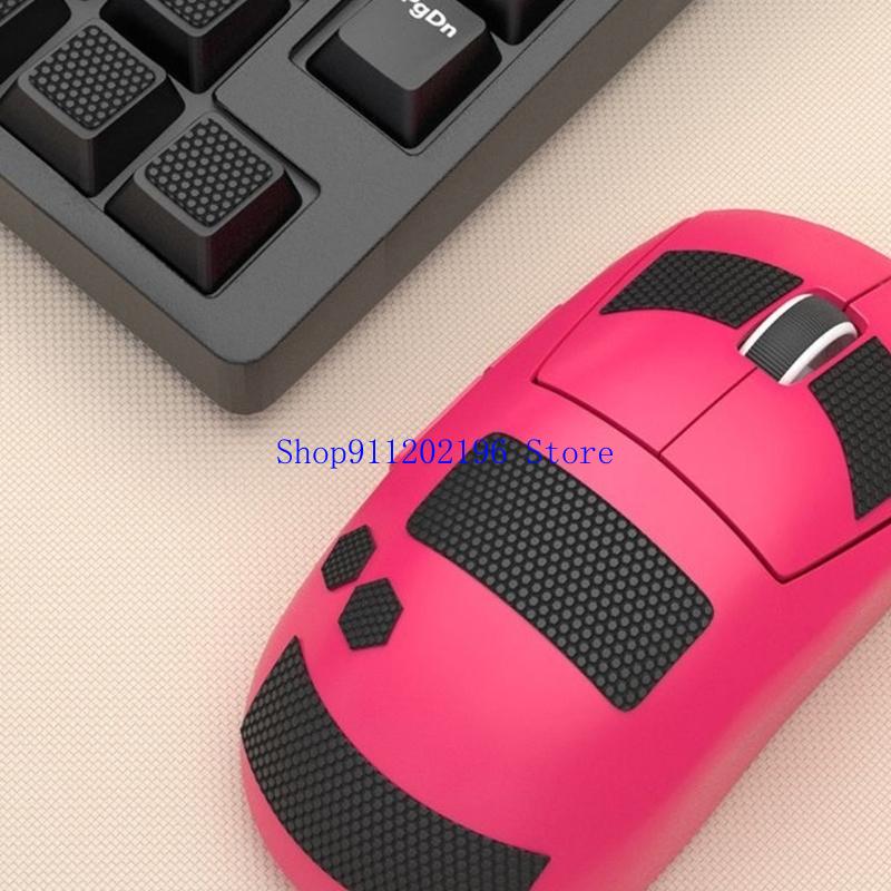 P82A 34 個ユニバーサル滑り止め表面プロテクターセット - Gaming Accessories Pack のレビューと価格